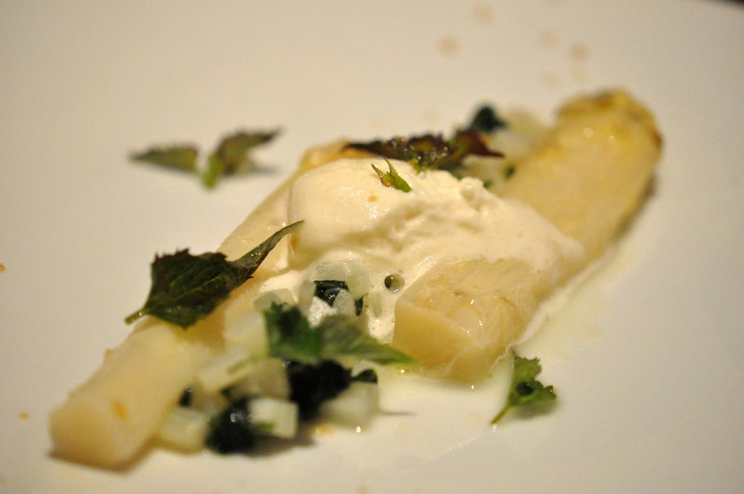 Asparagi bianchi, Le Jardin des Ramparts, Chef C. Bocquillon, Beaune
