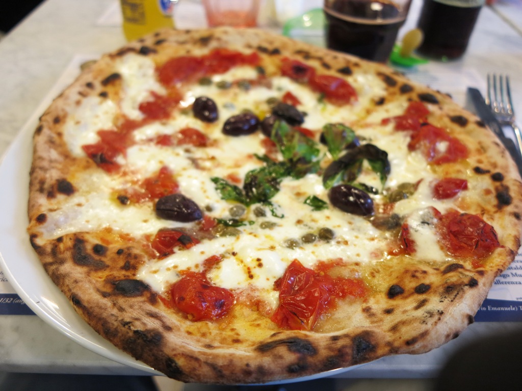Pizza Calabrese, Lievito Madre al Duomo, Gino Sorbillo, Milano