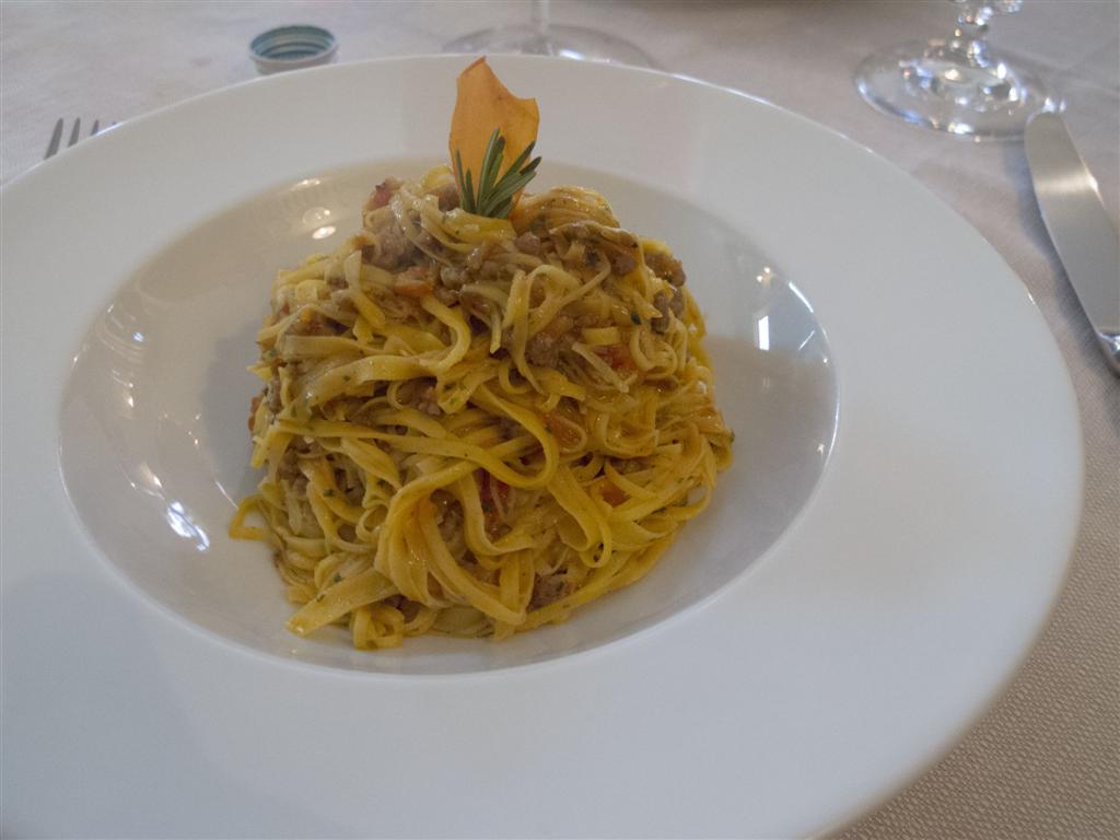 tagliolini, La Coccinella, Chef Alessandro Della Ferrera, Serravalle Langhe