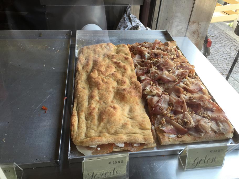 pizza, 'O Fiore Mio - Pizze di strada, Bologna