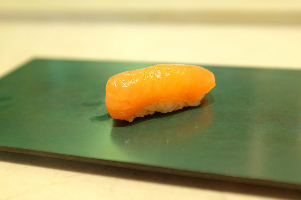 Nighiri, salmone, Sushi B, Chef Masayoshi Hanada, Paris