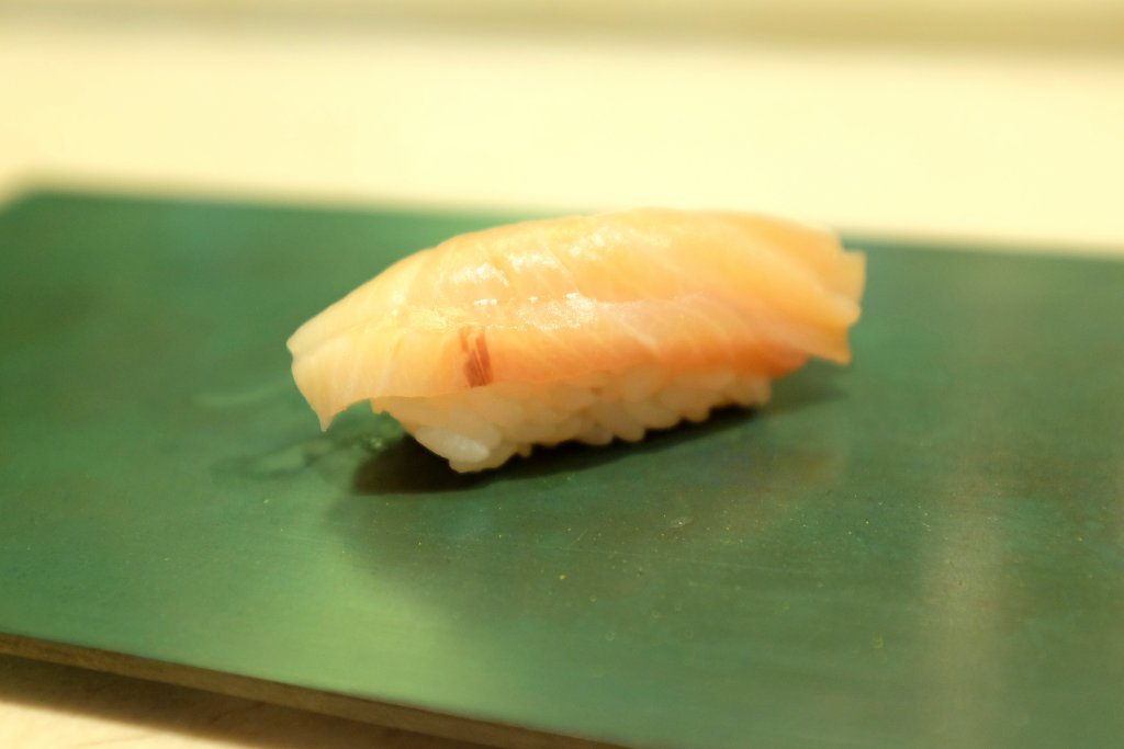 nighiri, ricciola, Sushi B, Chef Masayoshi Hanada, Paris