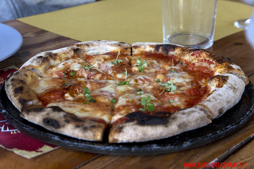 margherita,Pizzeria Rise Live Bistrot, Vimercate, Milano
